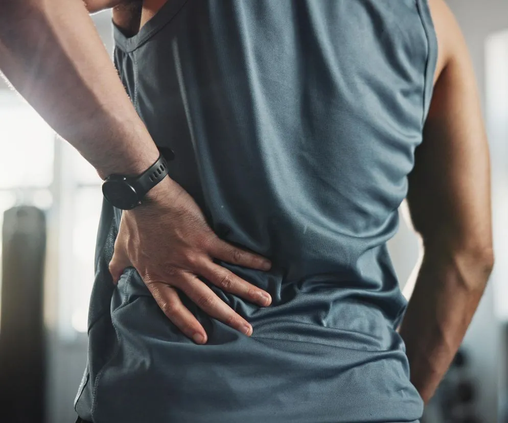 objawy rabdomiolizy ból mięśni ciemny mocz