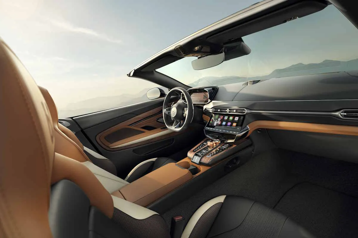 Aston Martin Q by Aston Martin personalizacja wnętrza