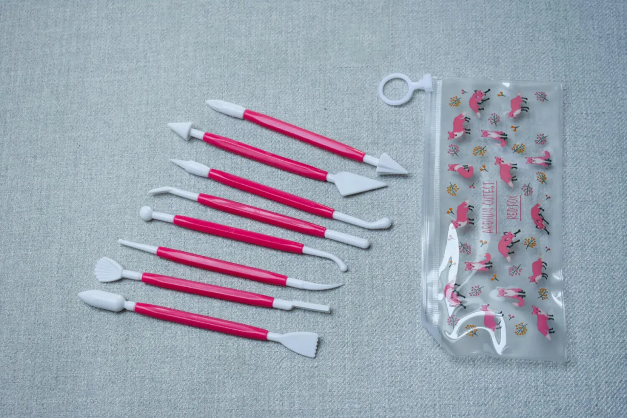 podstawowe narzędzia do masy cukrowej