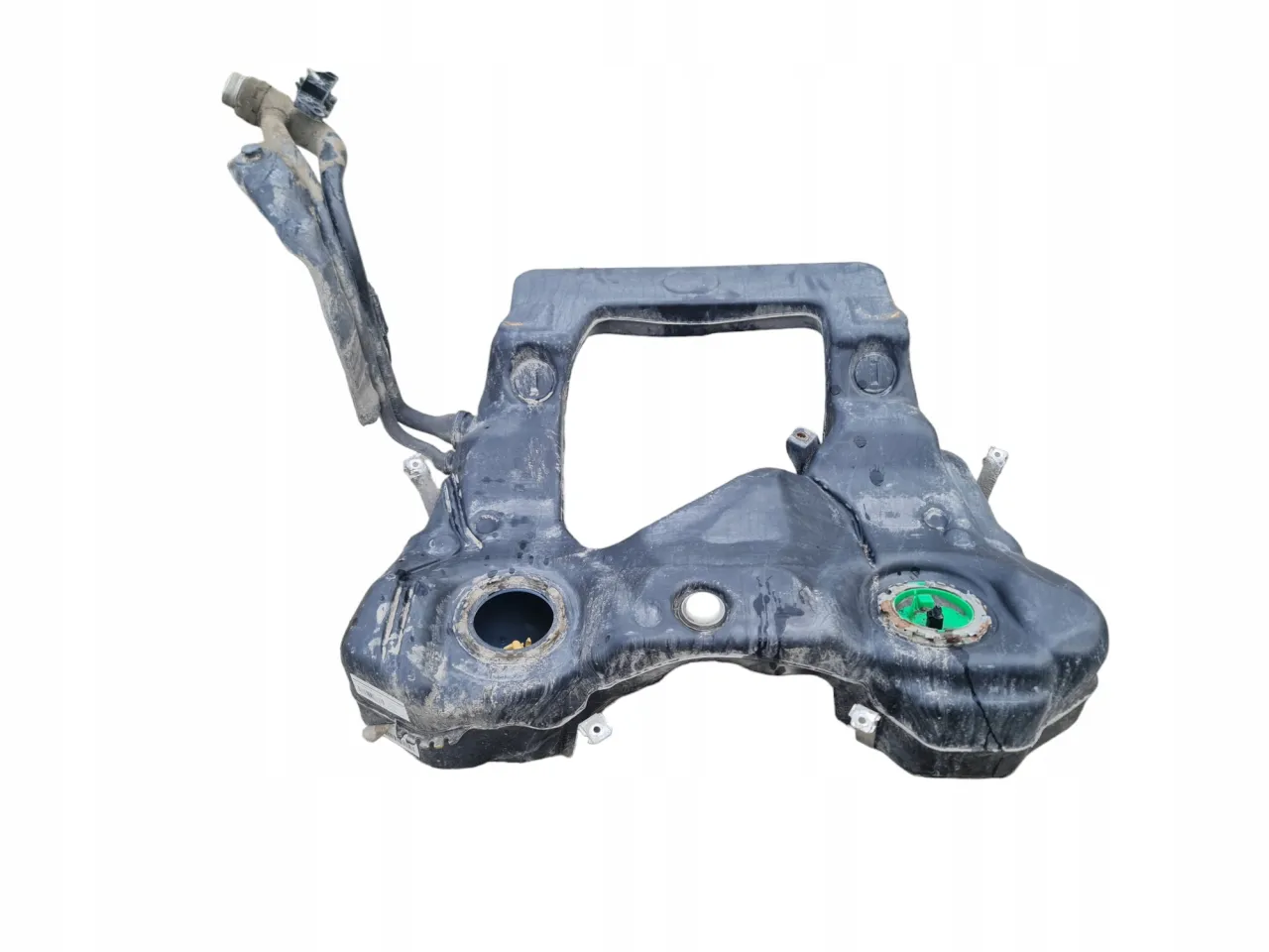 Volkswagen Passat B7 4MOTION zbiornik paliwa