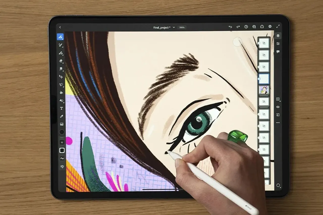 Tworzenie cyfrowego portretu na tablecie. Wiele aplikacji na tablet pozwala na taką kreatywność.