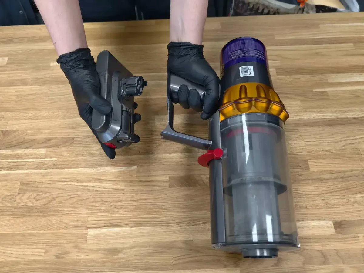 Dyson V12 blokady, Dyson V12 utrata mocy ssania, gdzie szukać blokad w odkurzaczu