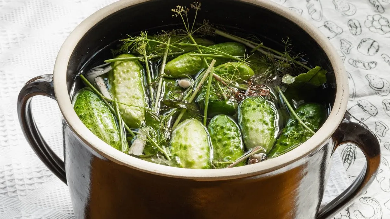 kiszenie ogórków w garnku emaliowanym krok po kroku