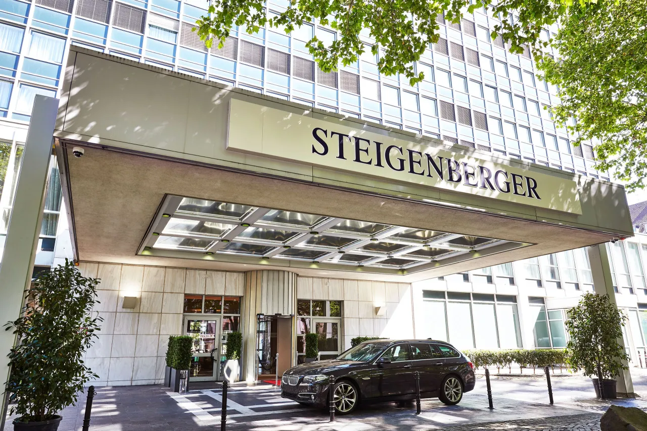 Wellnessbereich Steigenberger Hotel K&ouml;ln Aussicht