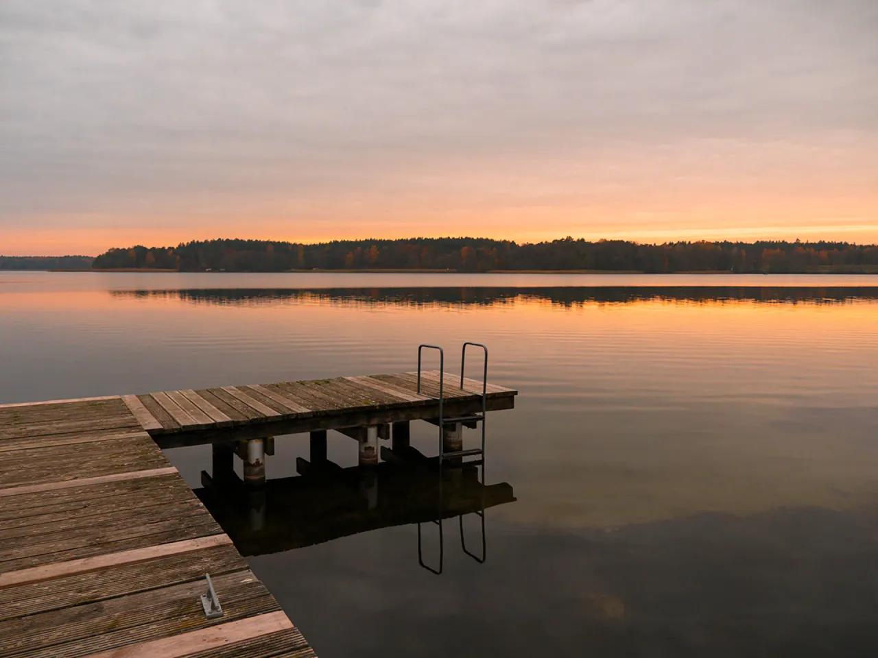 Wyspa Bielawa na Jeziorze Drawsko