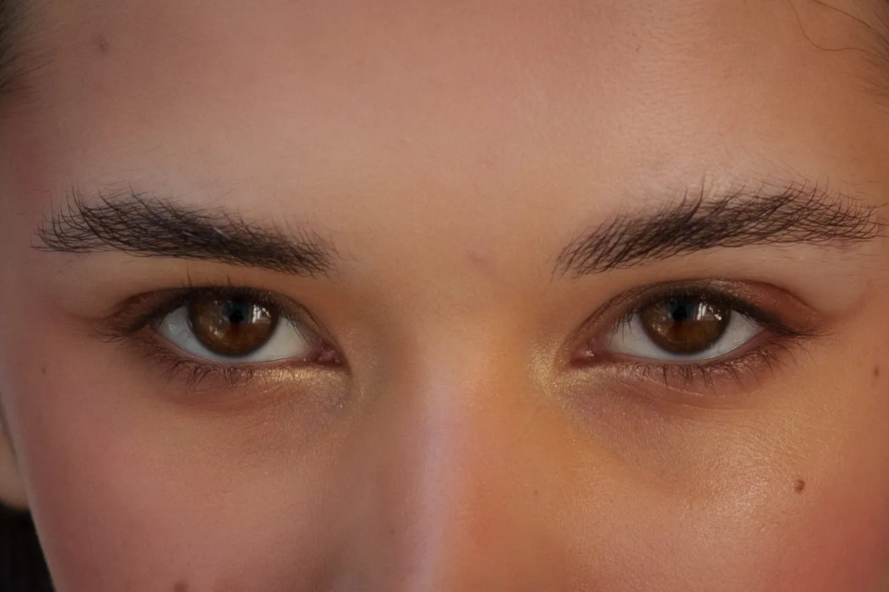 r&oacute;żne typy baz wygładzających pory i ich tekstury