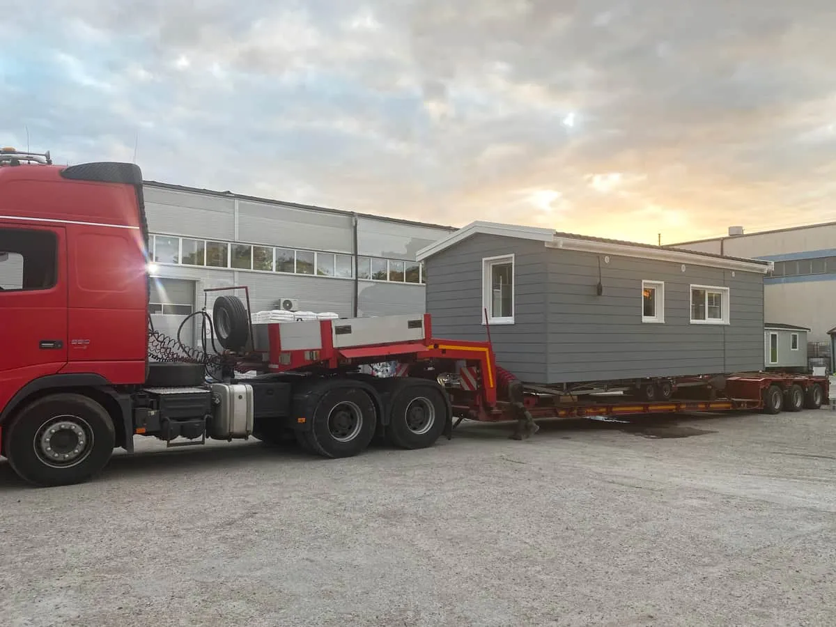 Transport ponadgabarytowy domek drewniany