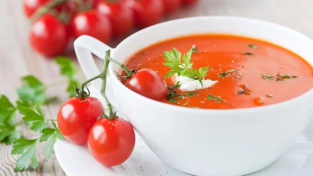 zdrowe składniki zupy pomidorowej