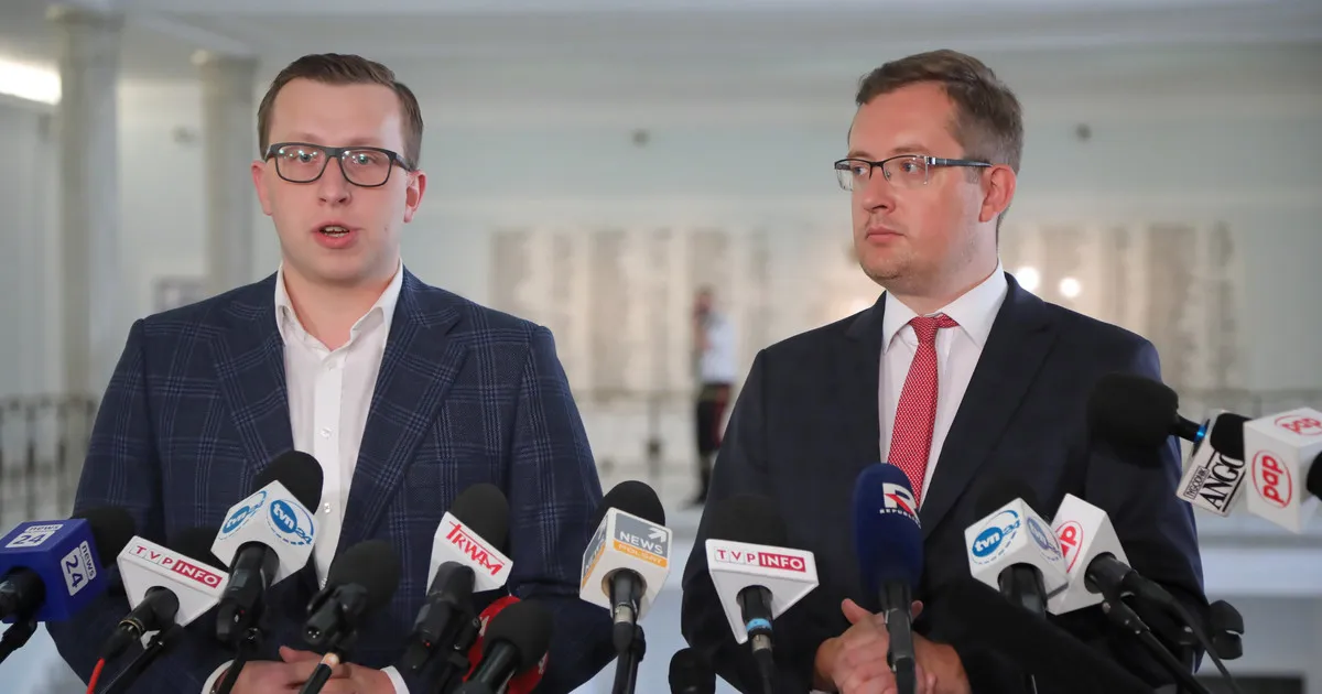 Zdjęcie Jak głosowała Konfederacja w sprawie lex TVN? Zaskakujące wyniki!
