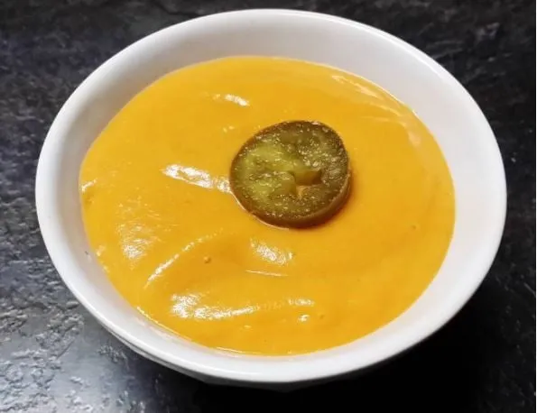 Zdjęcie Salsa de queso para nachos VIPS: receta irresistible y fácil de preparar