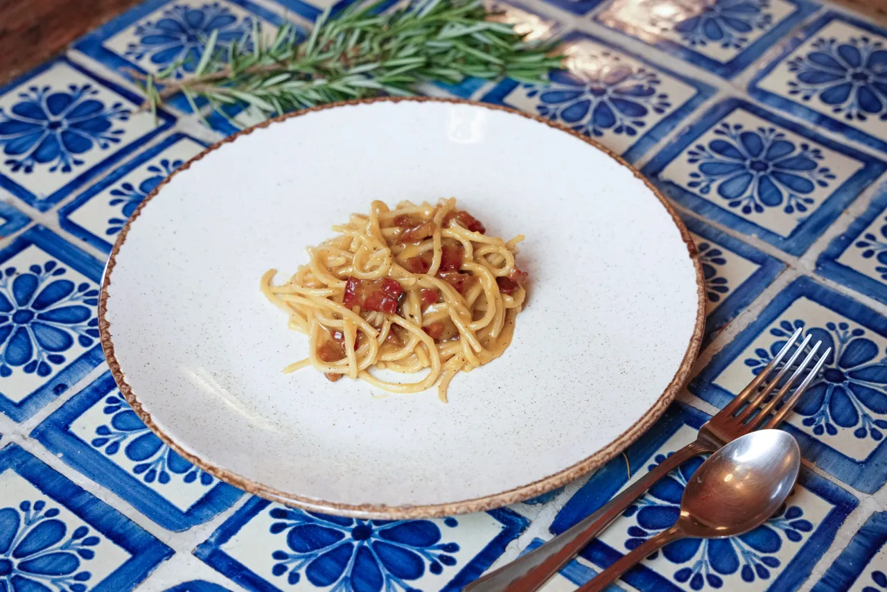 Zdjęcie Spaghetti tagliatelle: odkryj różnice i idealne sosy do makaronu