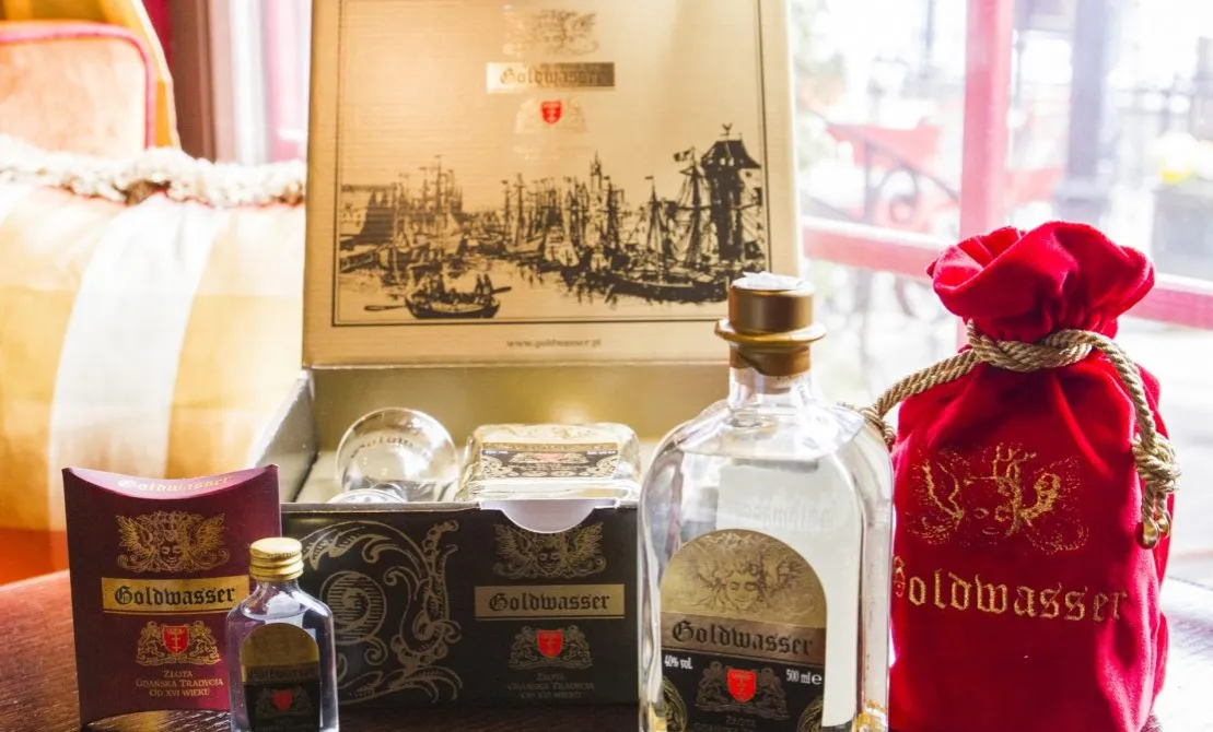 Zdjęcie Goldwasser drink – odkryj wyjątkowy smak likieru z płatkami złota