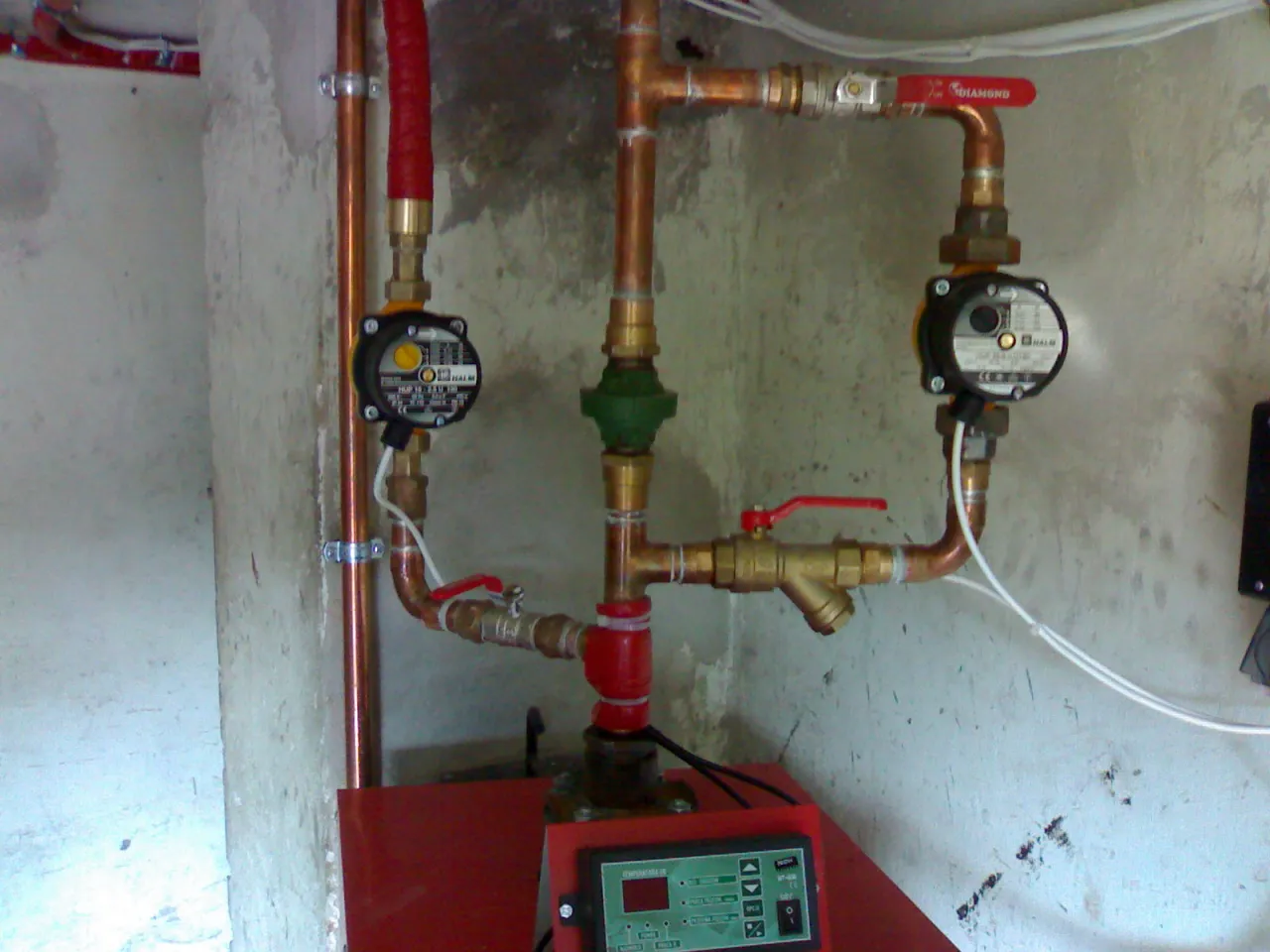 Zdjęcie Szczegółowy schemat podłączenia pieca CO i bojlera - uniknij błędów w instalacji