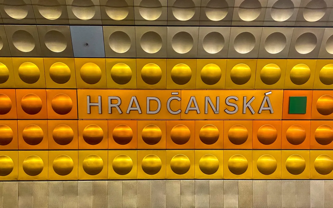 Zdjęcie Ile kosztują bilety na metro w Pradze? Aktualne ceny i informacje