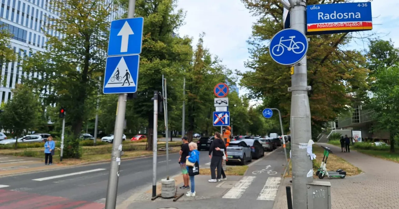 Zdjęcie Gdzie zatrzymują się autobusy Beskid w Wrocławiu na Powstańców?
