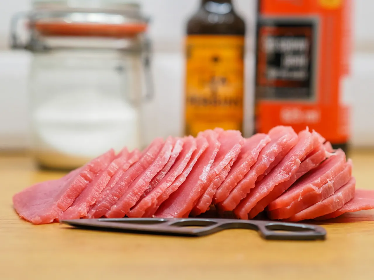 Zdjęcie Jak przygotować idealną suszoną wołowinę w domu i uniknąć błędów