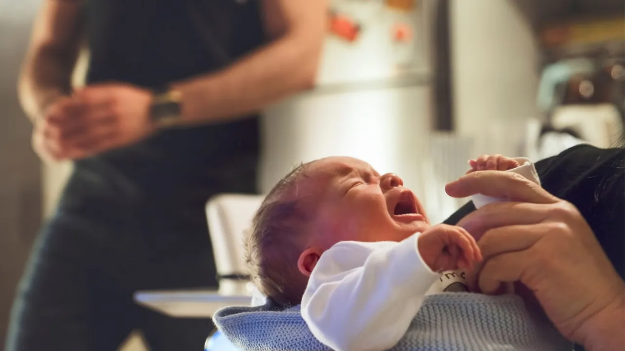 Zdjęcie Syndrom dziecka potrząsanego: Objawy, kt&oacute;re ratują życie. Działaj!