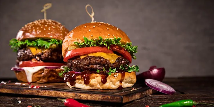 Zdjęcie Jak zrobić dobrego hamburgera – sekrety soczystego smaku i idealnych składników