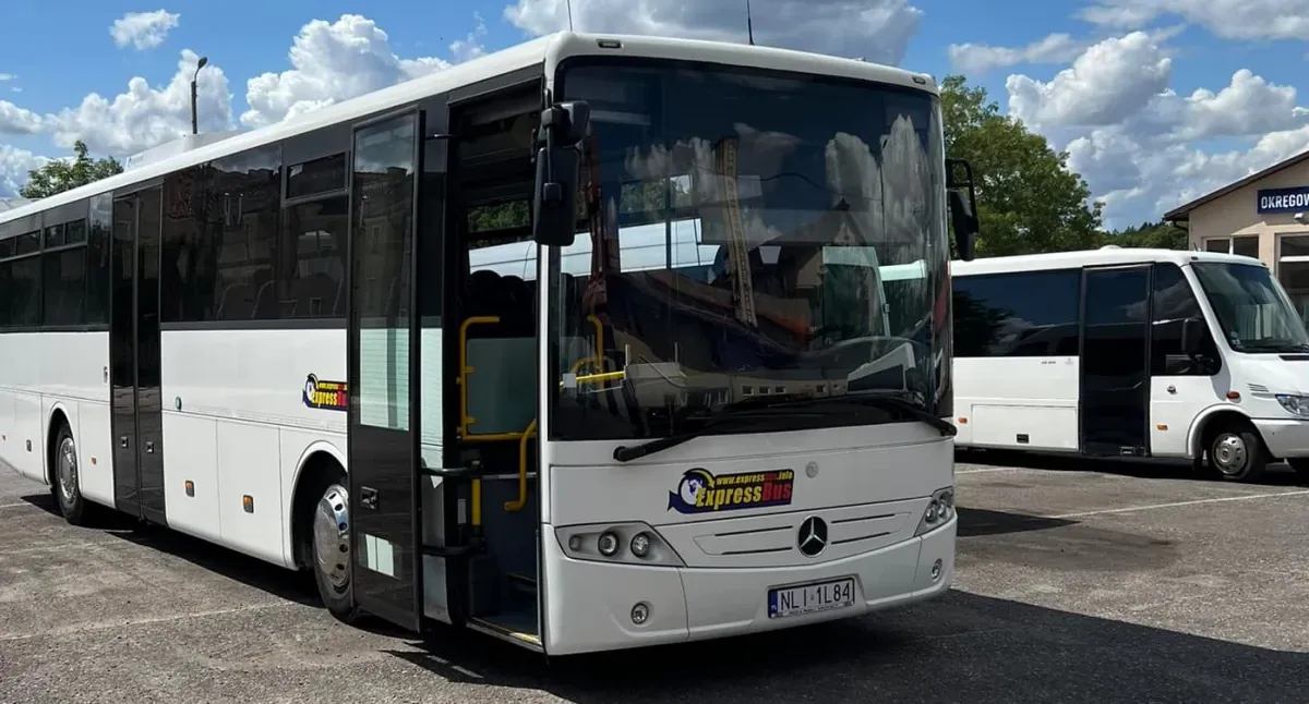 Zdjęcie Rozkład jazdy express bus - poznaj godziny i trasy bez stresu