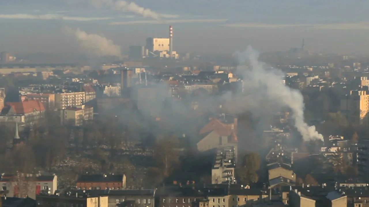 Zdjęcie Czy jest smog w Katowicach? Sprawdź aktualne zagrożenie zdrowia
