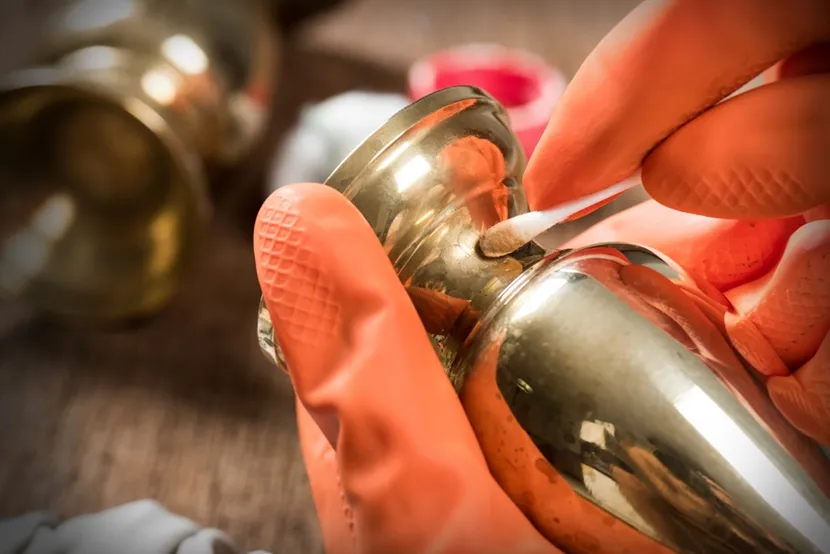 Zdjęcie Skuteczne sposoby na to, czym wyczyścić biżuterię z metalu