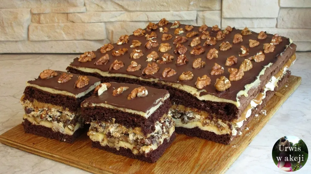 Zdjęcie Przepis na ciasto Snickers, które zachwyci Twoich gości i bliskich