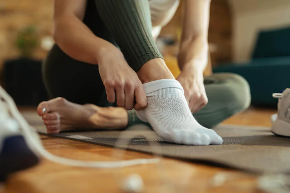 Zdjęcie Jakie skarpetki, aby noga się nie pociła? Wybierz najlepsze materiały