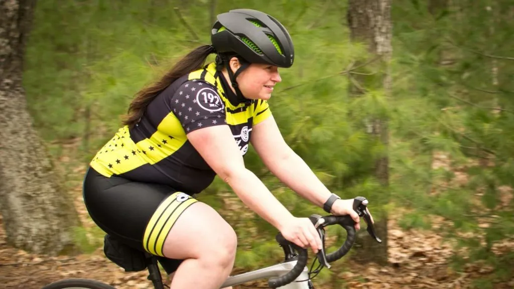 Zdjęcie Komfortowa odzież rowerowa dla otyłych: jak wybrać najlepszą?
