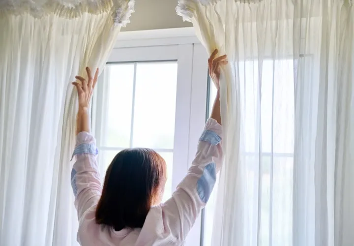 Zdjęcie Ile firanki na 3m karnisz? Oblicz idealną długość tkaniny