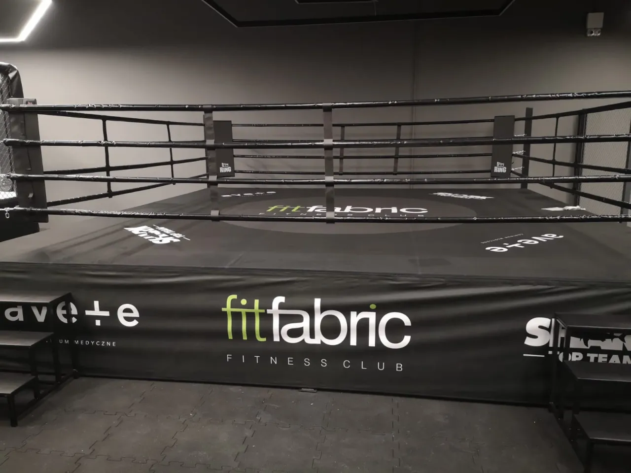 Profesjonalny ring bokserski K1 Rybnik