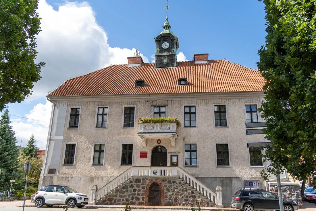 Mrągowo Ratusz Muzeum Ziemi Mrągowskiej