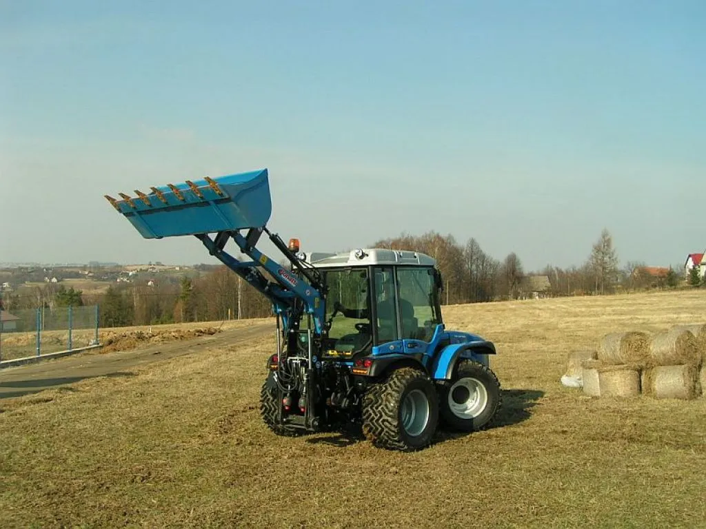 materiały do budowy ładowacza tylnego ciągnik