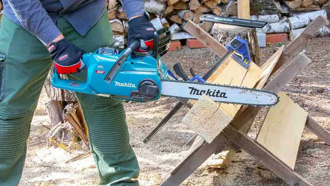 Makita piła łańcuchowa beznarzędziowe napinanie pokrętło