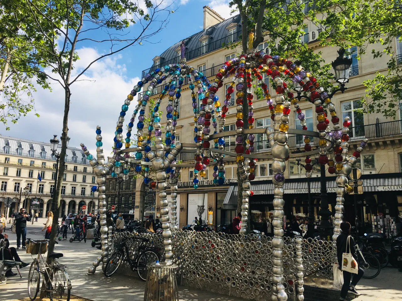 Paryskie metro stacja