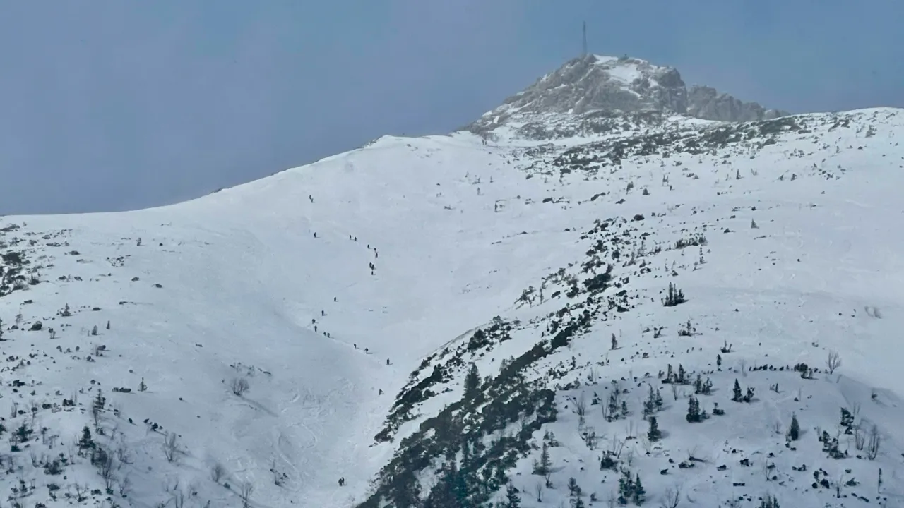 Zimowe warunki Giewont lawiny