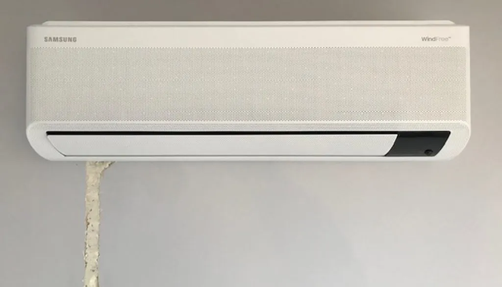 klimatyzacja w bloku skropliny problemy