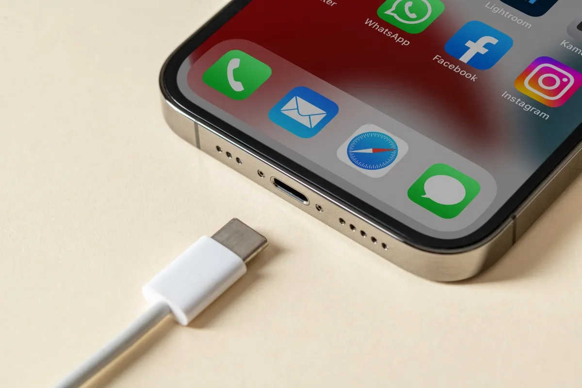 Ładowarka iPhone 13 USB-C 20W
