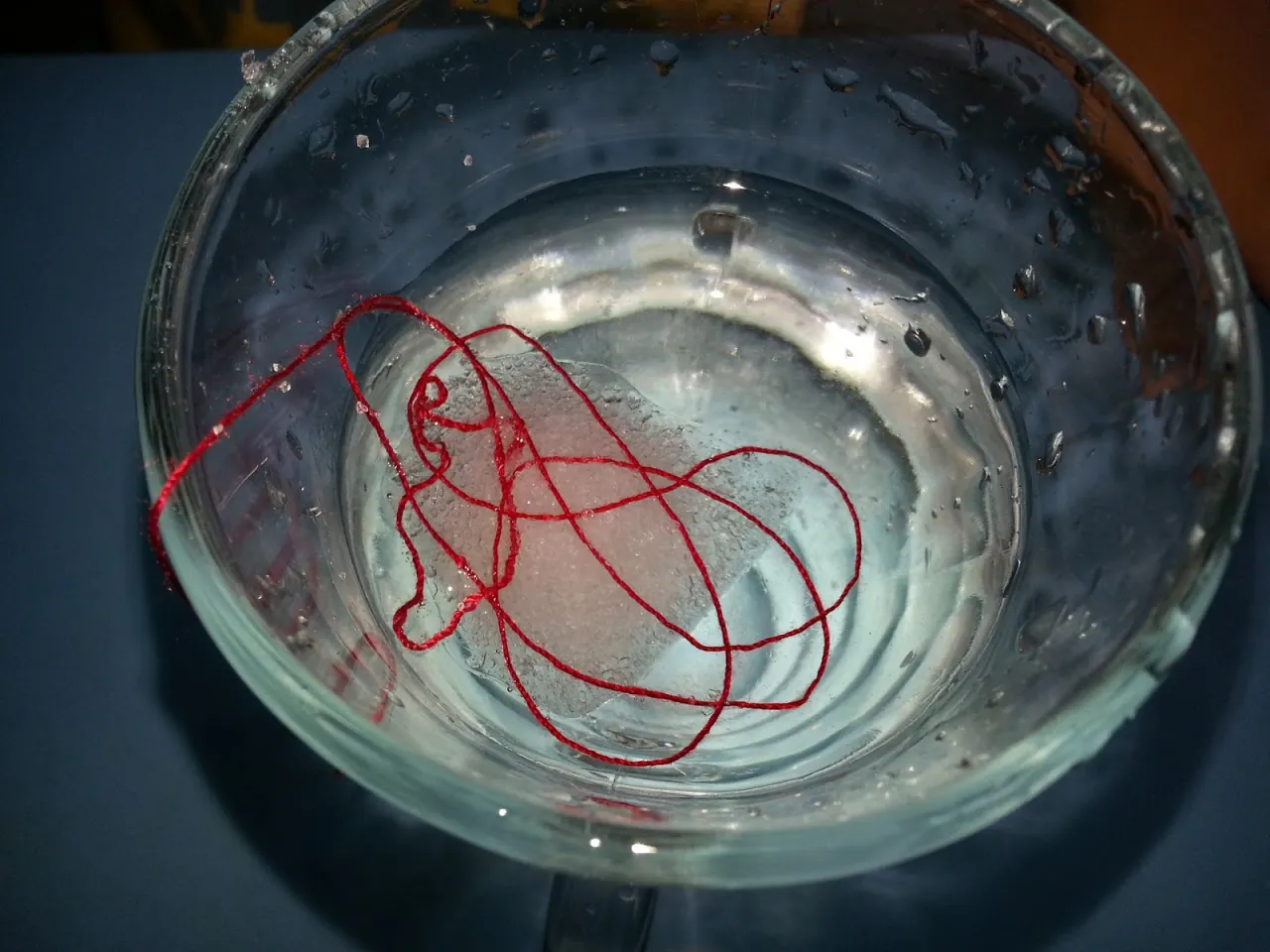 dzieci eksperymenty z solą i lodem