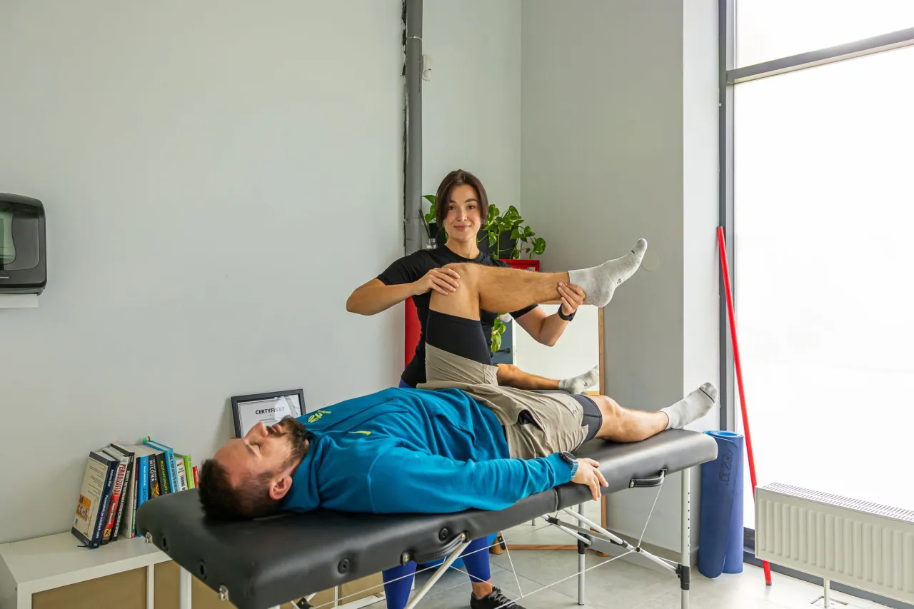 porównanie fizjoterapia prywatna NFZ