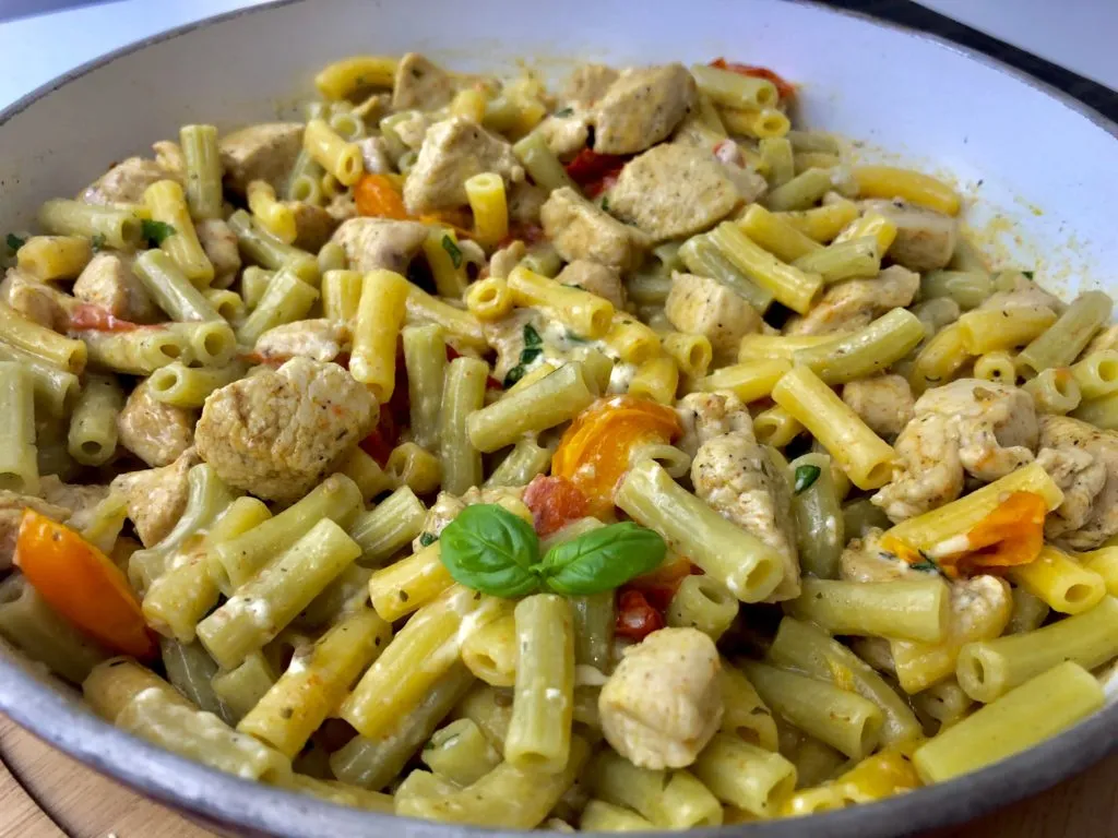 różnorodne szybkie obiady, dania jednogarnkowe, makarony, kurczak stir-fry