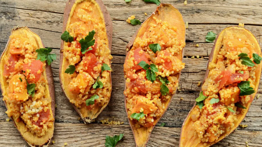 faszerowane bataty z różnymi nadzieniami