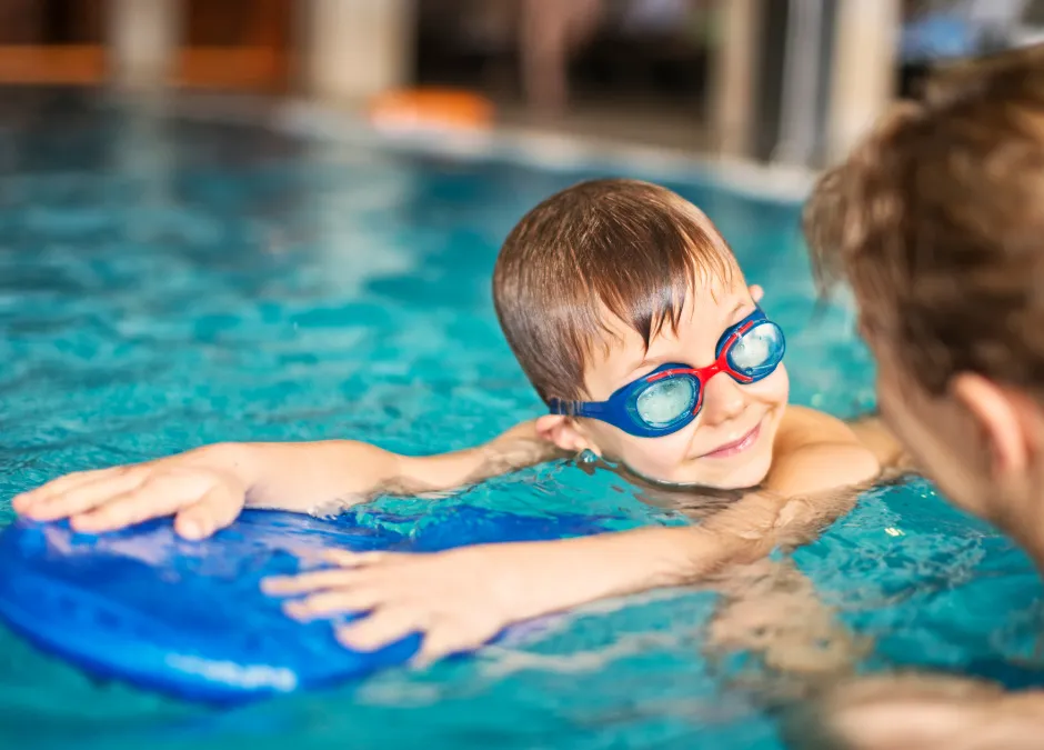 czynniki wpływające na naukę pływania, wiek lęk przed wodą