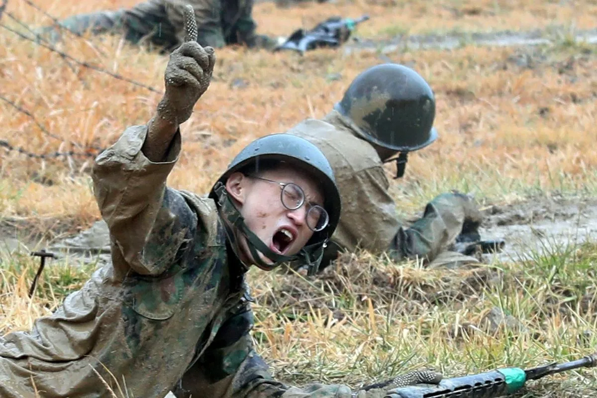 Żołnierze koreańscy na poligonie lub podczas treningu