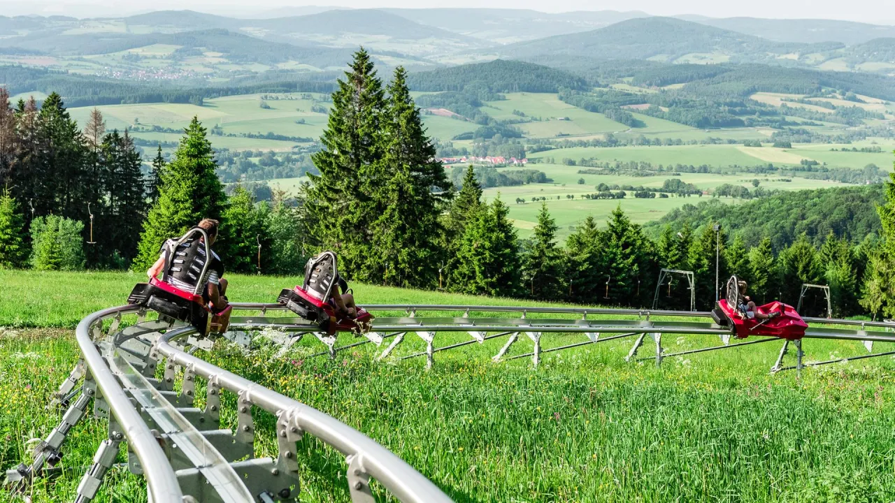 Sommerrodelbahn Rh&ouml;nbob Schwarzer Berg