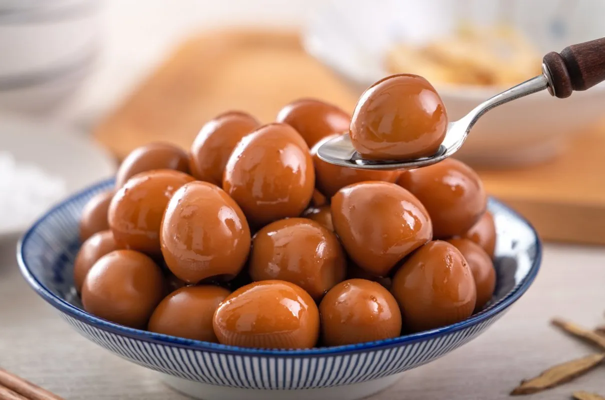 składniki na marynatę do jajek ramen