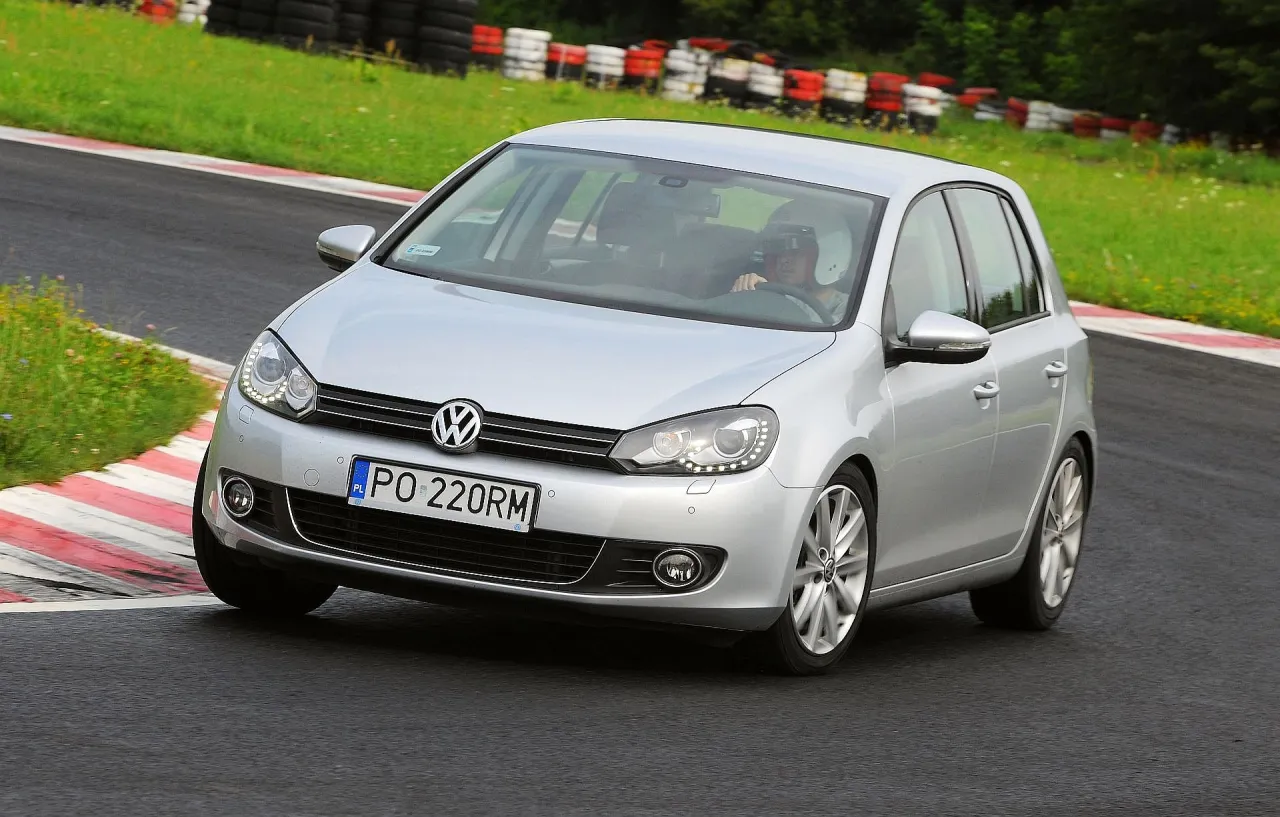 Volkswagen Golf 6 na drodze
