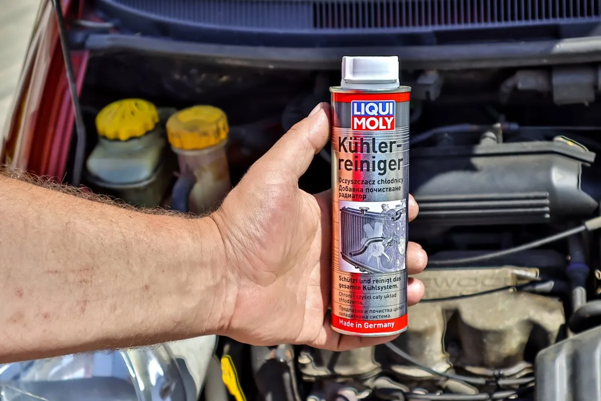 Płukanki do chłodnic samochodowych por&oacute;wnanie