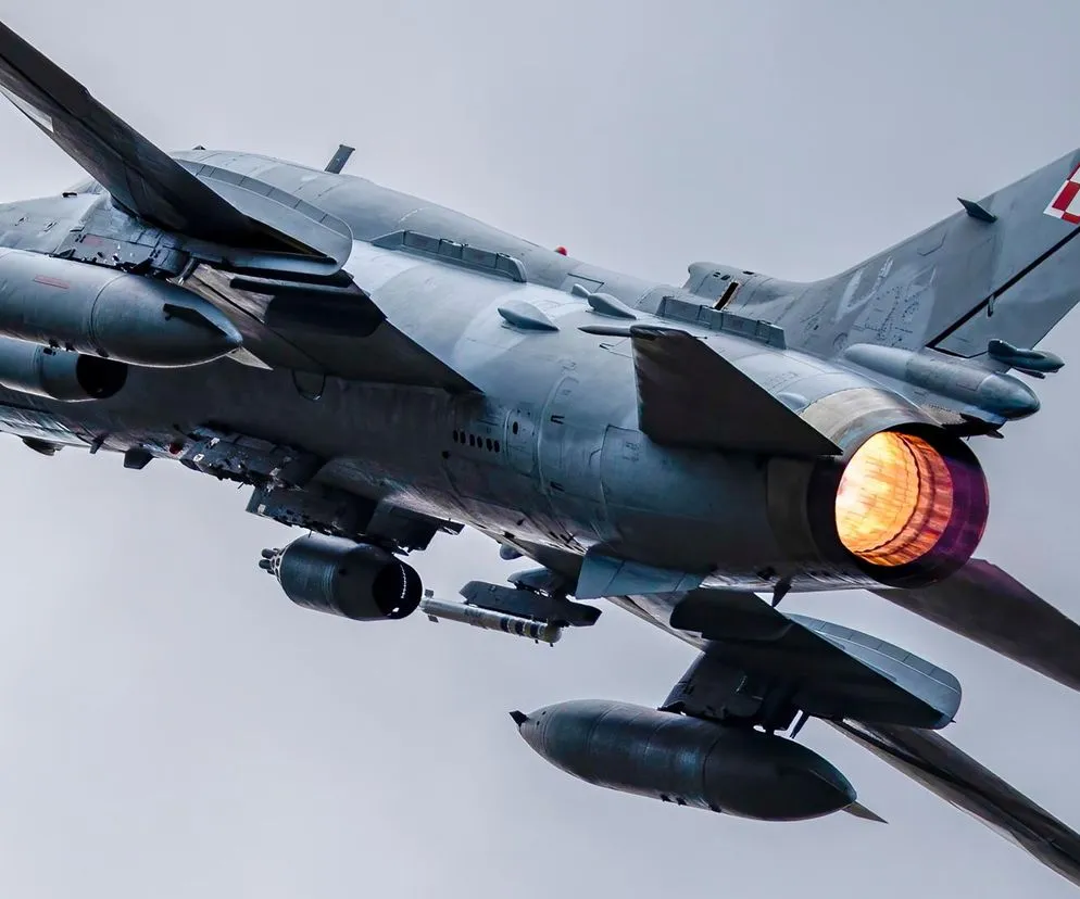 Air Show Radom samoloty akrobacyjne myśliwce