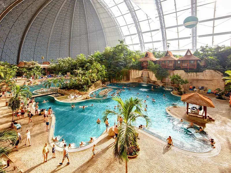 Tropical Islands Halle Innenansicht Südsee