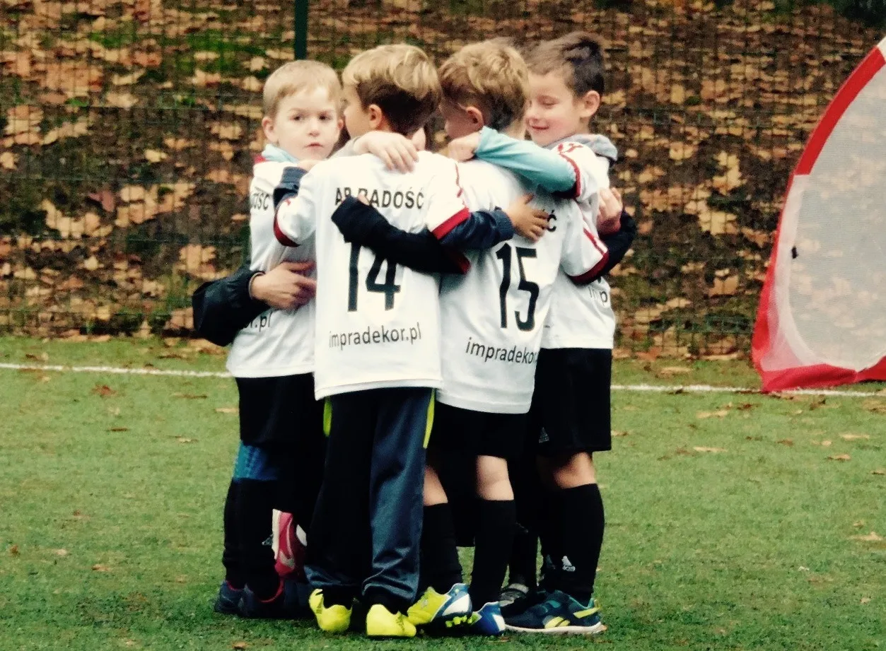 koszty zajęć piłkarskich dla dzieci